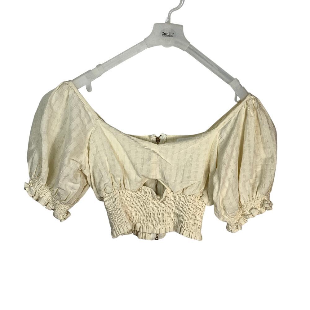 Vestique Babydoll Cropped Smocked Top Cream Size L Puff Sleeve Milkmaid